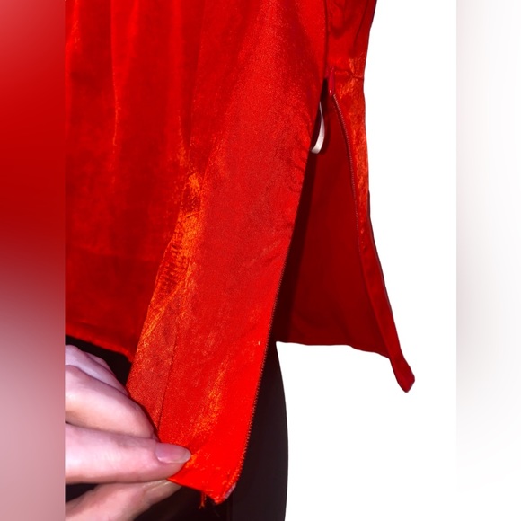 Red Off-Shoulder Blouse - Picture 5 of 7